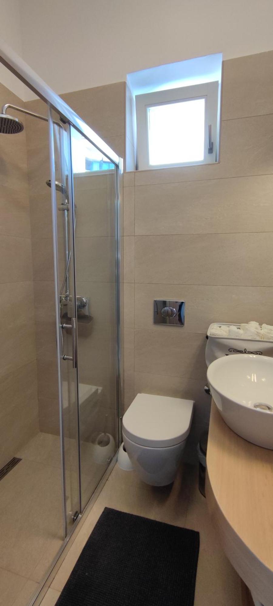 Apartment La Mare Primosten
